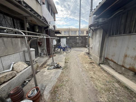 �O�ʓ��H�܂ތ��n�ʐ^ ���O�ʓ��H�B�R��