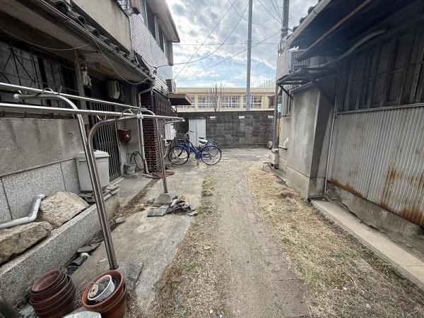 �O�ʓ��H�܂ތ��n�ʐ^ ���O�ʓ��H�B�R��