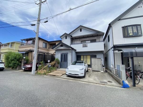 �O�ʓ��H�܂ތ��n�ʐ^ �������{�݂��[�����Ă���֗��ȗ��n�ł���