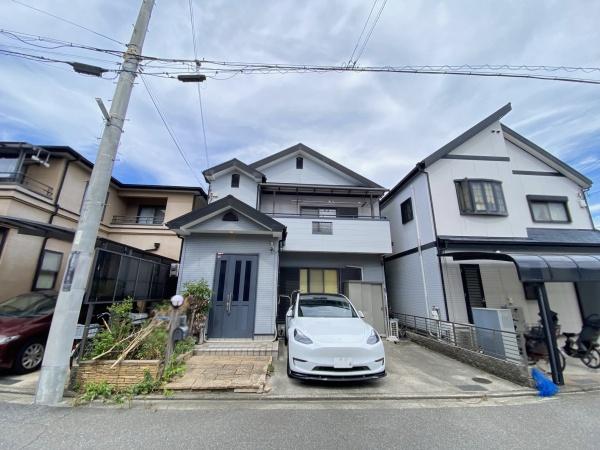 �O�ʓ��H�܂ތ��n�ʐ^ �������{�݂��[�����Ă���֗��ȗ��n�ł���