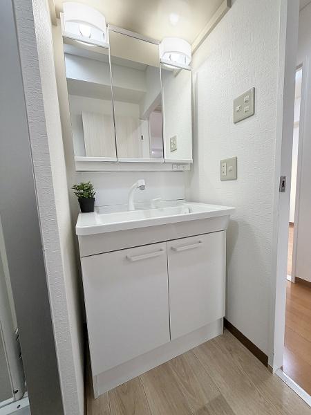 ���ʑ�E���ʏ� -