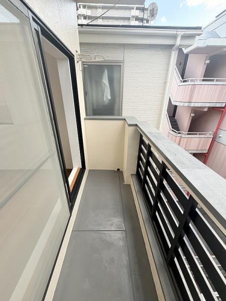 �o���R�j�[ -