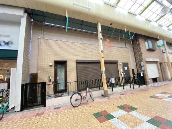 OʓH܂ތnʐ^ {݂[Ă֗ȗnł