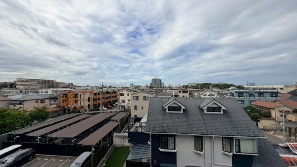 �Z�˂���̒��]�ʐ^ -