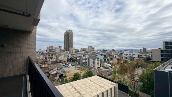 �Z�˂���̒��]�ʐ^ -