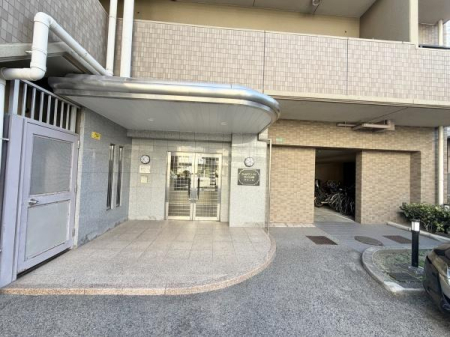 �G���g�����X -