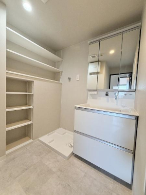 ���ʑ�E���ʏ� -