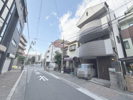 �O�ʓ��H�܂ތ��n�ʐ^ -