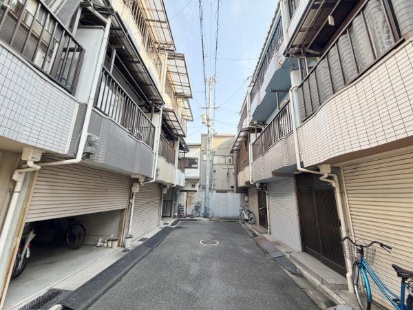 �O�ʓ��H�܂ތ��n�ʐ^ -