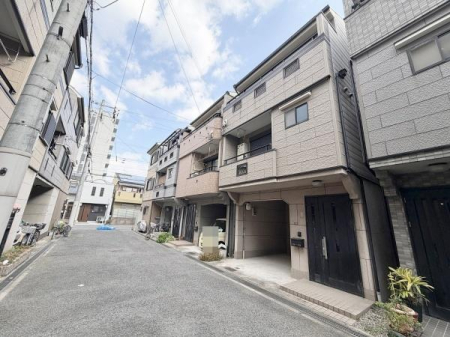 �O�ʓ��H�܂ތ��n�ʐ^ -