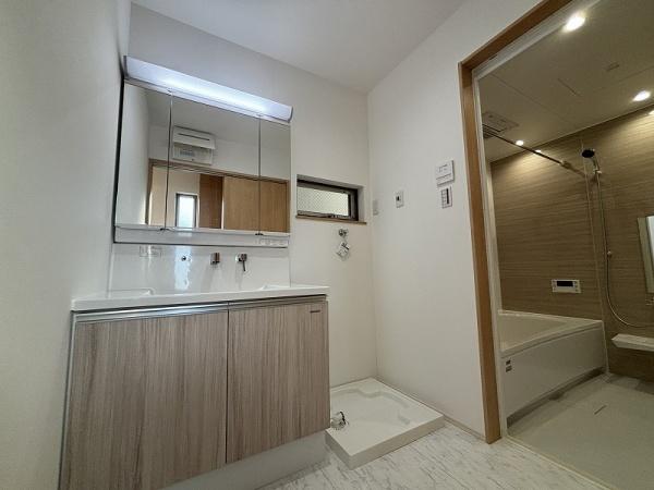 ���ʑ�E���ʏ� -