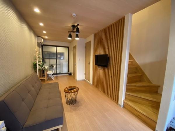 ���r���O -