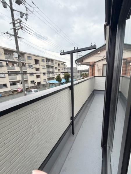 �o���R�j�[ -