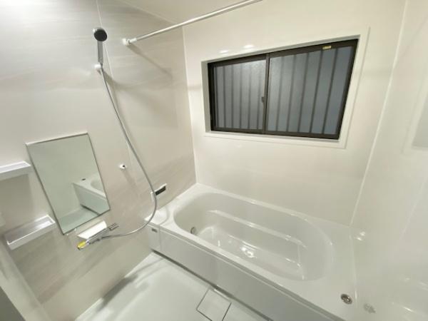 ���� �o�X���[���͗�����������Ԃ����o���Ă���A��ꂽ�̂�����Ă���܂��B