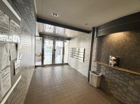 �G���g�����X -