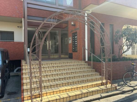 �G���g�����X -