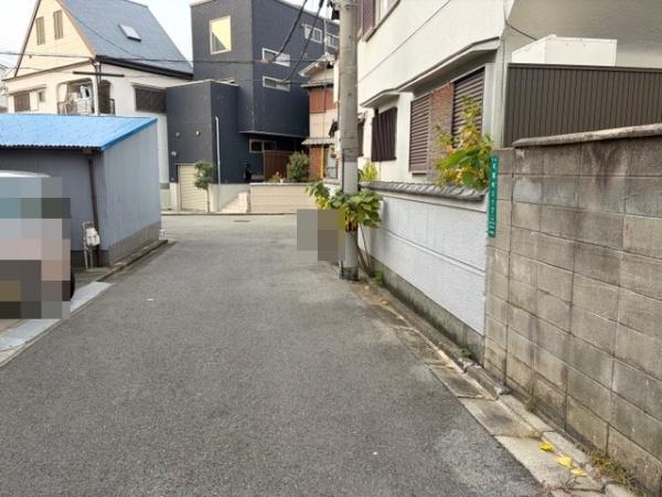 �O�ʓ��H�܂ތ��n�ʐ^ -