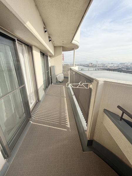 �o���R�j�[ -