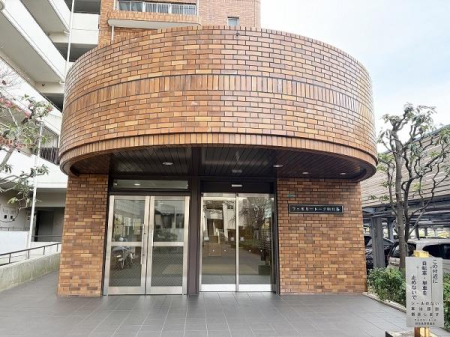 �G���g�����X -