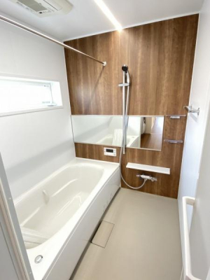 vip[XEρj oX[͗ԂoĂAꂽ̂Ă܂