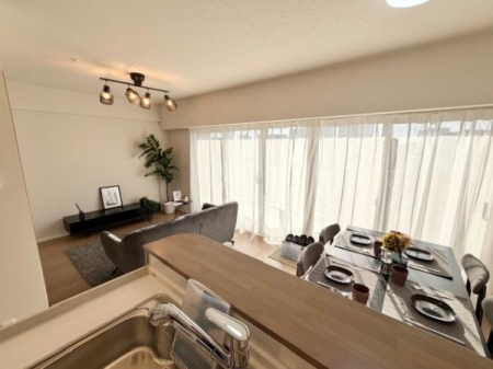 ���r���O -