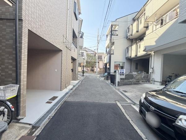 �O�ʓ��H�܂ތ��n�ʐ^ -