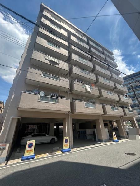 ���n�O�ώʐ^ �n�Օۏ؁E�ϐk�����Q�EZEH�����I�k���܂��͎��]�ԂŃA�N�Z�X���₷�������ɑ����̎{�݂�����A���퐶���̗��֐��������G���A�ɗ��n�B�i�`�������J���[����ɂ��A�����������Z���