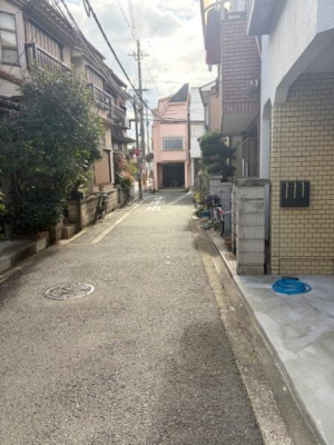 �O�ʓ��H�܂ތ��n�ʐ^ -