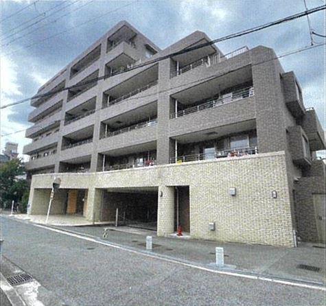 ���n�O�ώʐ^ 2003�N�R���ɏv�H�����A�t�@�~���[�����}���V�����I�O���������H�Ɉ͂܂ꂽ�p�n�A���ɓ����͎��������ɖʂ��Ă���A��������ƒʕ��ɗD��Ă��܂��B�e�Z�˂̓o���A�t���[�A���r���O���ɒ��̏o�Ȃ��݌v