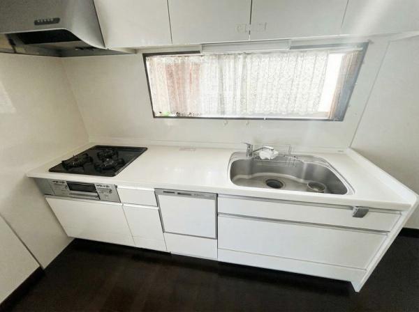 �L�b�`�� �������D���Ɋ������L�X�V�X�e���L�b�`����
