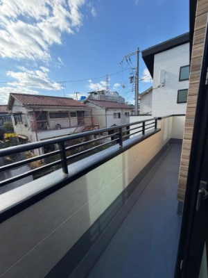 �o���R�j�[ -