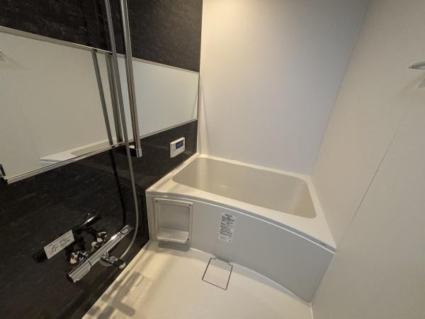 ���� �o�X���[���͗�����������Ԃ����o���Ă���A��ꂽ�̂�����Ă���܂��B