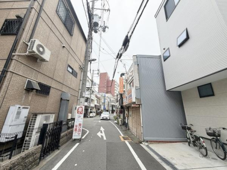 �O�ʓ��H�܂ތ��n�ʐ^ -