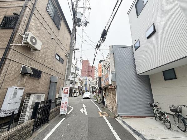 �O�ʓ��H�܂ތ��n�ʐ^ -