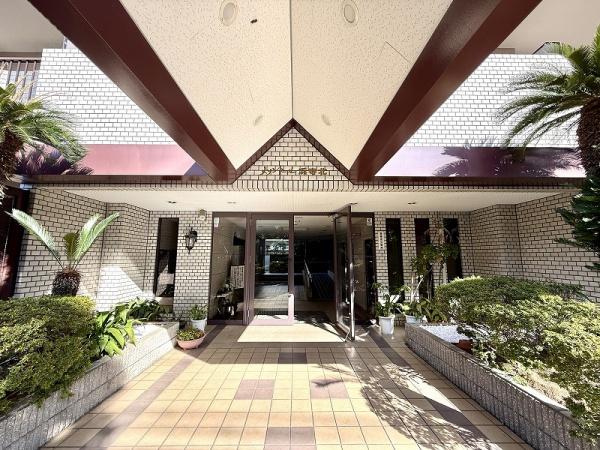 �G���g�����X �Ǘ��l������΂ł��B����������G���g�����X�ł���