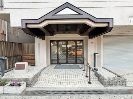 �G���g�����X -