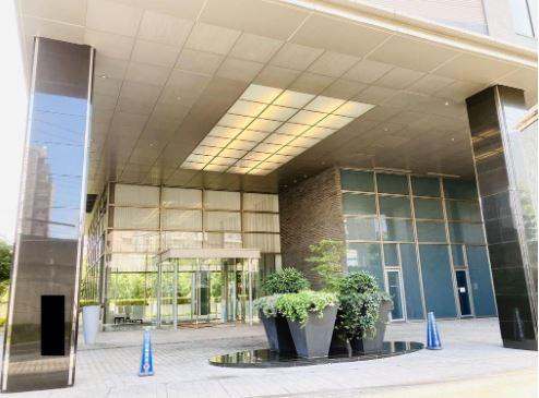 �G���g�����X -