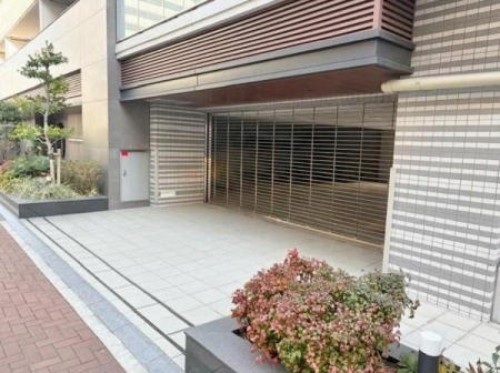  �~�n���ɒ��ԏ��