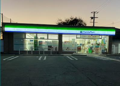 ���ӊ� �y�R���r�j�z�t�@�~���[�}�[�g�ݘa�c�����X�F384�u