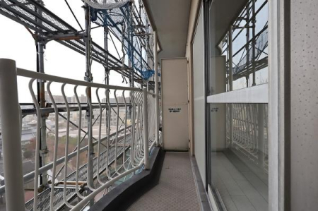 �o���R�j�[ -