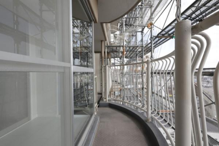 �o���R�j�[ -