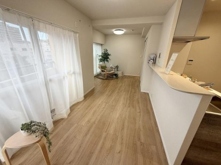 ���r���O -