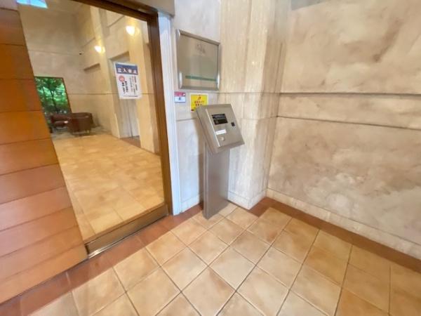 �G���g�����X ���S�̃I�[�g���b�N�t���ł��̂ň��S�ł���