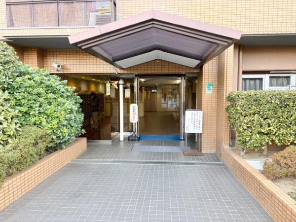 �G���g�����X �Ǘ��l������΂ł��B�G���g�����X�ł���