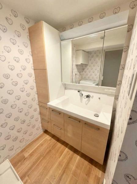 ���ʑ�E���ʏ� ���̐g�x�x���ɂ͌������Ȃ����ʑ�B
�����������������A�w�A�Z�b�g��������Ɛ��ʑ䂪���邾���ő�ϕ֗��ł��ˁB