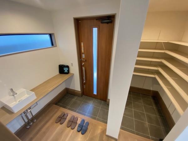 ���� �U�炩�肪���Ȍ��ւ����������