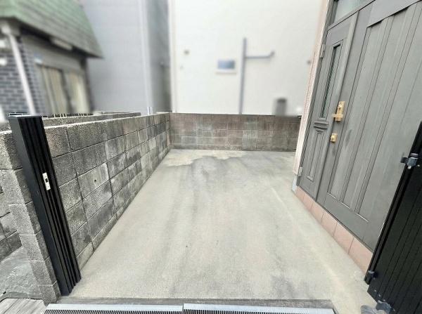 ���ԏ� ������1��\�ł��E���]�ԁE�o�C�N�����~�߂�܂���