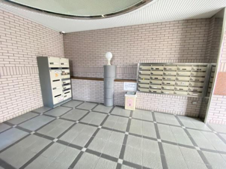 �G���g�����X -