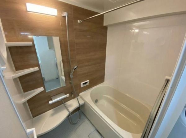 ���� ���ʐ^�͉Ƌ�������H���Ă���܂��B