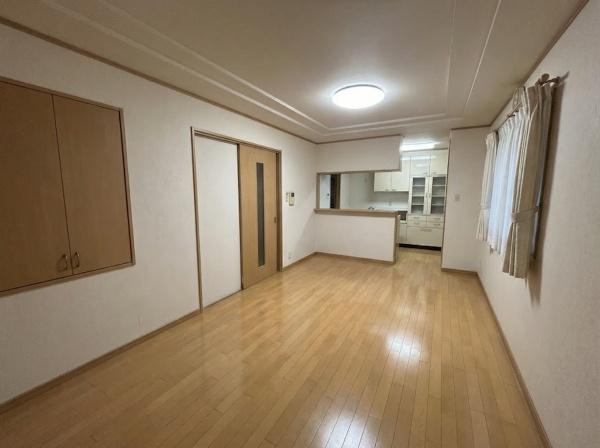 ���r���O �Ƒ��c���̎��Ԃ����������Ȃ��났��LDK��